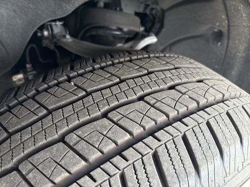 Certified 2025 GMC Sierra 1500 Elevation image 12