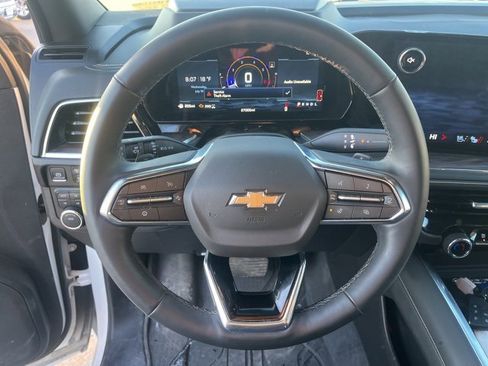 Used 2025 Chevrolet Tahoe Premier image 12