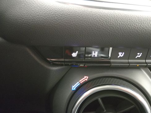 Certified 2024 Chevrolet Blazer LT w/ Convenience Package image 25