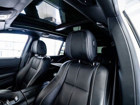 Used 2021 Mercedes-Benz Maybach GLS 600 Maybach GLS 600 image 41