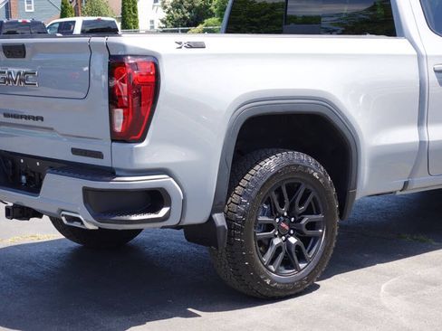 Used 2024 GMC Sierra 1500 Elevation w/ Preferred Package AWD/4WD image 10