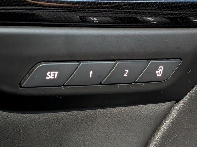 Used 2021 Buick Envision Essence w/ Sport Touring Package FWD image 25