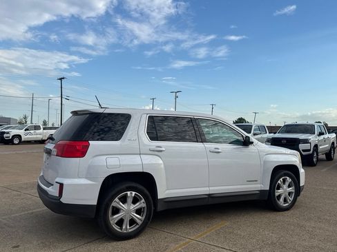 Used 2017 GMC Terrain SLE FWD image 23