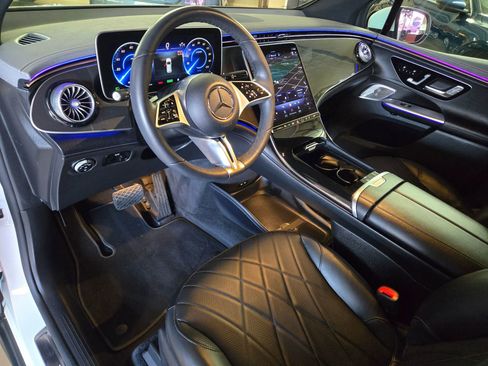 Used 2023 Mercedes-Benz EQE 500 4MATIC SUV image 40