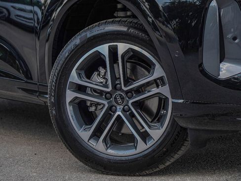 New 2025 Audi Q5 Premium image 2