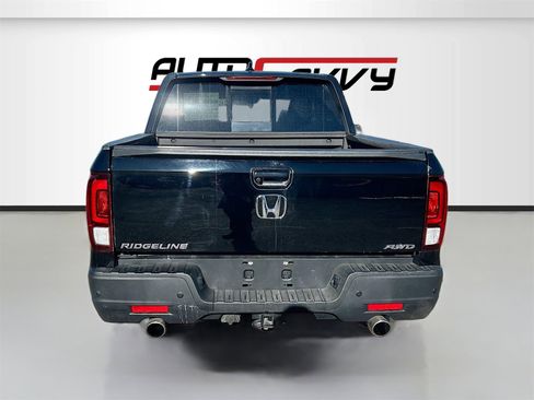 Used 2021 Honda Ridgeline Black Edition image 6