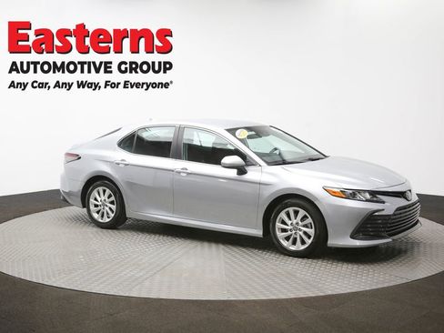 Used 2023 Toyota Camry LE image 47