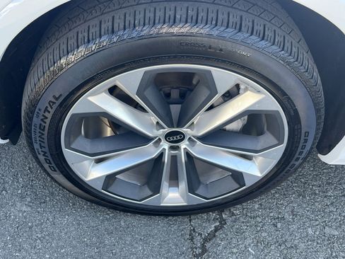 Used 2022 Audi Q7 3.0T Premium Plus image 12