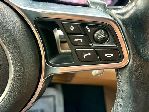 Used 2019 Porsche Cayenne AWD/4WD image 28
