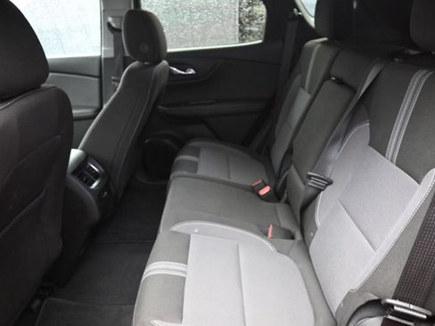 Used 2025 Chevrolet Blazer LT FWD image 23
