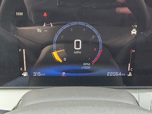 Used 2025 Chevrolet Trax LT image 10