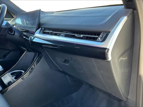 Used 2025 BMW X2 xDrive28i w/ Premium Package image 19