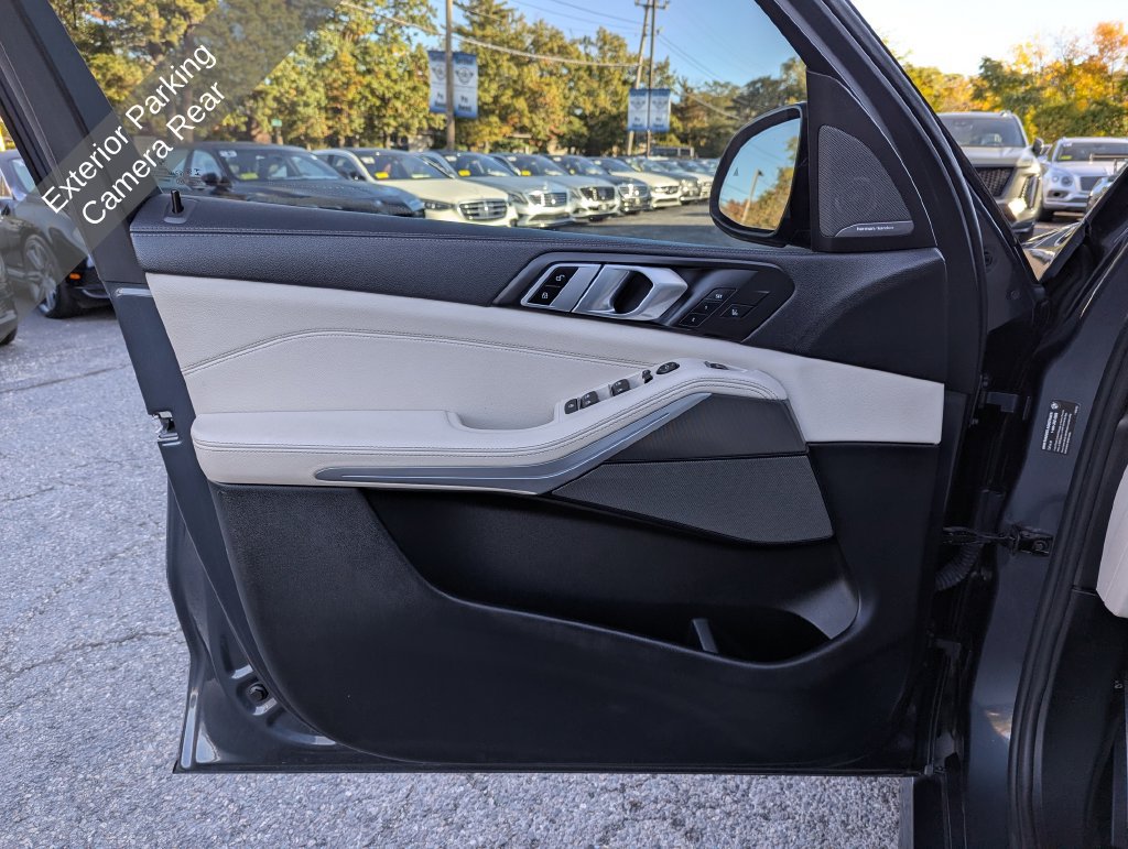 Used 2022 BMW X5 M50i AWD/4WD image 13