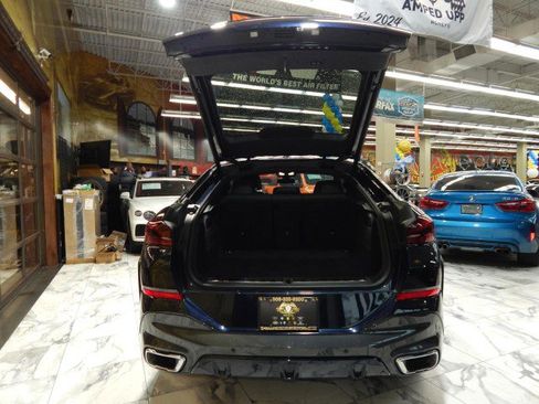 Used 2025 BMW X6 xDrive40i image 10