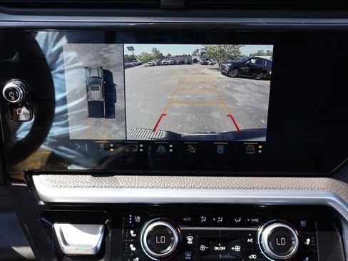 Used 2023 GMC Sierra 1500 Denali AWD/4WD image 13
