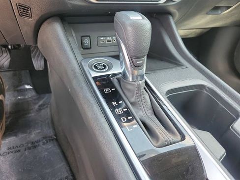 Used 2024 Nissan Sentra SV FWD image 16