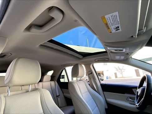 Used 2025 Mercedes-Benz GLE 350 4MATIC image 13