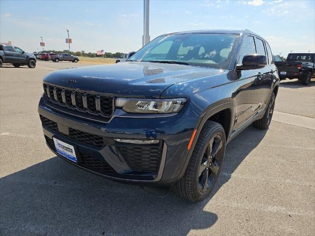 New 2026 Jeep Grand Cherokee Limited w/ Limited Altitude Package RWD image 31