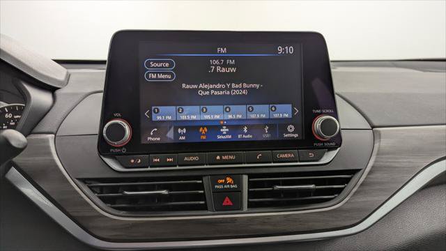 Used 2025 Nissan Altima 2.5 SV FWD image 27