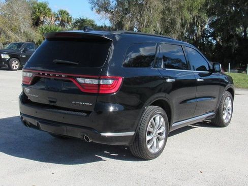 Used 2022 Dodge Durango Citadel image 3