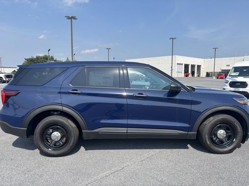 New 2025 Ford Explorer 4WD Police Interceptor image 5