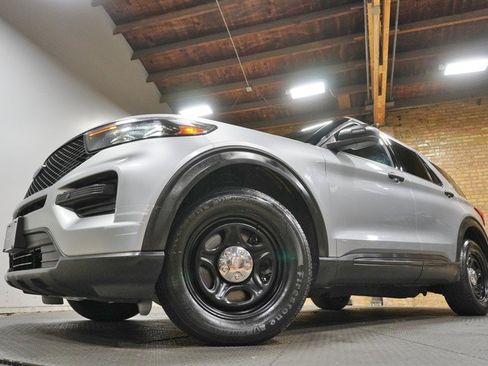 Used 2020 Ford Explorer 4WD Police Interceptor image 3