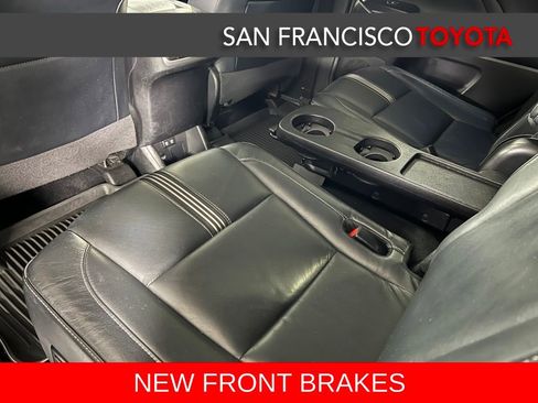 Used 2018 Toyota Highlander SE image 16