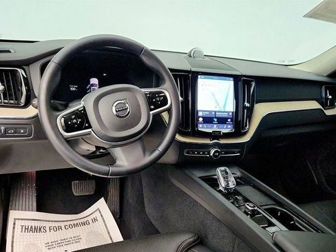 Used 2022 Volvo XC60 T8 Inscription w/ Advanced Package image 13