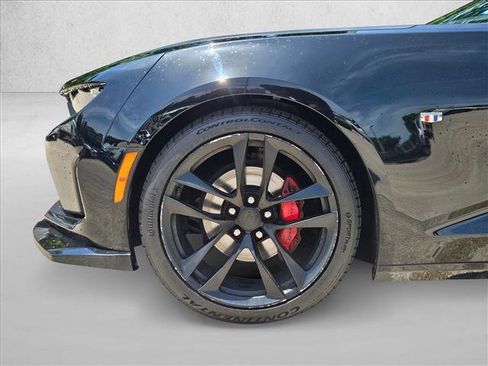 Used 2021 Chevrolet Camaro LT w/ 1LE Track Performance Package image 22
