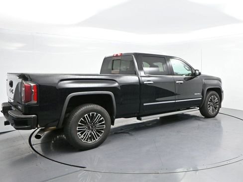 Used 2017 GMC Sierra 1500 Denali w/ Denali Ultimate Package AWD/4WD image 7