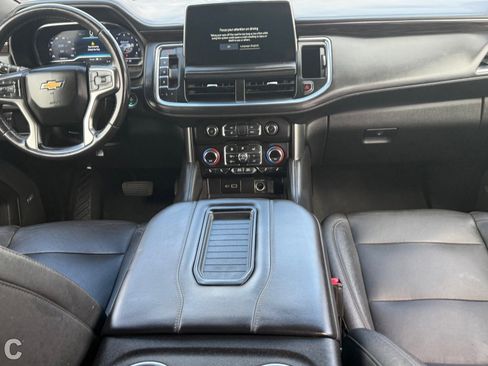 Used 2022 Chevrolet Suburban LT image 14