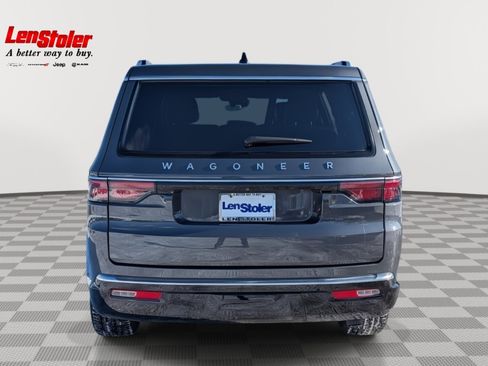 Used 2024 Jeep Wagoneer 4WD w/ Premium Group I image 4