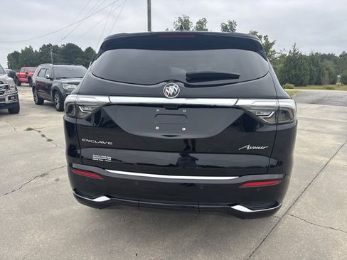 Used 2023 Buick Enclave Avenir w/ Avenir Technology Package image 6