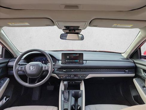 Used 2024 Honda Accord EX image 17