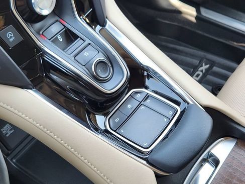 Used 2019 Acura RDX AWD w/ Advance Package image 18