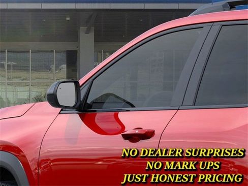 New 2026 Chevrolet Equinox RS image 12