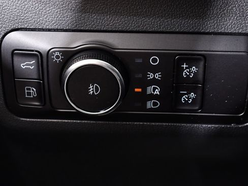 Used 2023 Ford Escape Platinum image 30