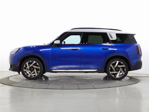 New 2025 MINI Cooper Countryman SE image 5