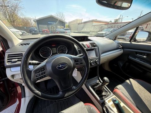 Used 2014 Subaru Crosstrek 2.0i Premium AWD/4WD image 17