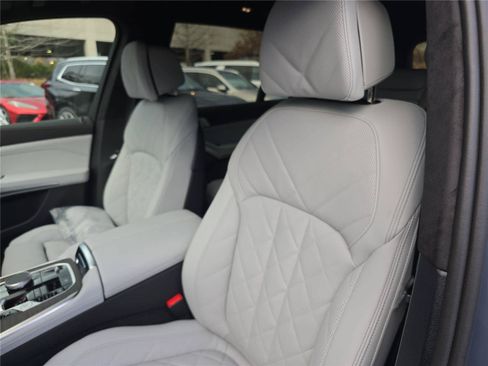 Used 2026 BMW X7 xDrive40i AWD/4WD image 21