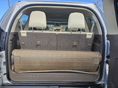 Used 2016 Lexus GX 460 w/ Premium Package image 35