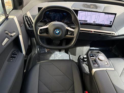 Used 2024 BMW iX xDrive50 w/ Premium Package image 24