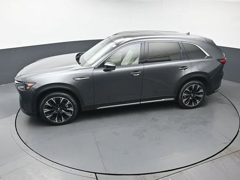 Certified 2024 MAZDA CX-90 Plug-In Hybrid w/ Premium Plus AWD/4WD image 39