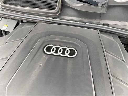 Used 2021 Audi Q8 Prestige w/ Prestige Package AWD/4WD image 36