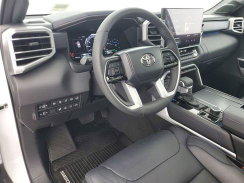 Used 2024 Toyota Sequoia Platinum image 18