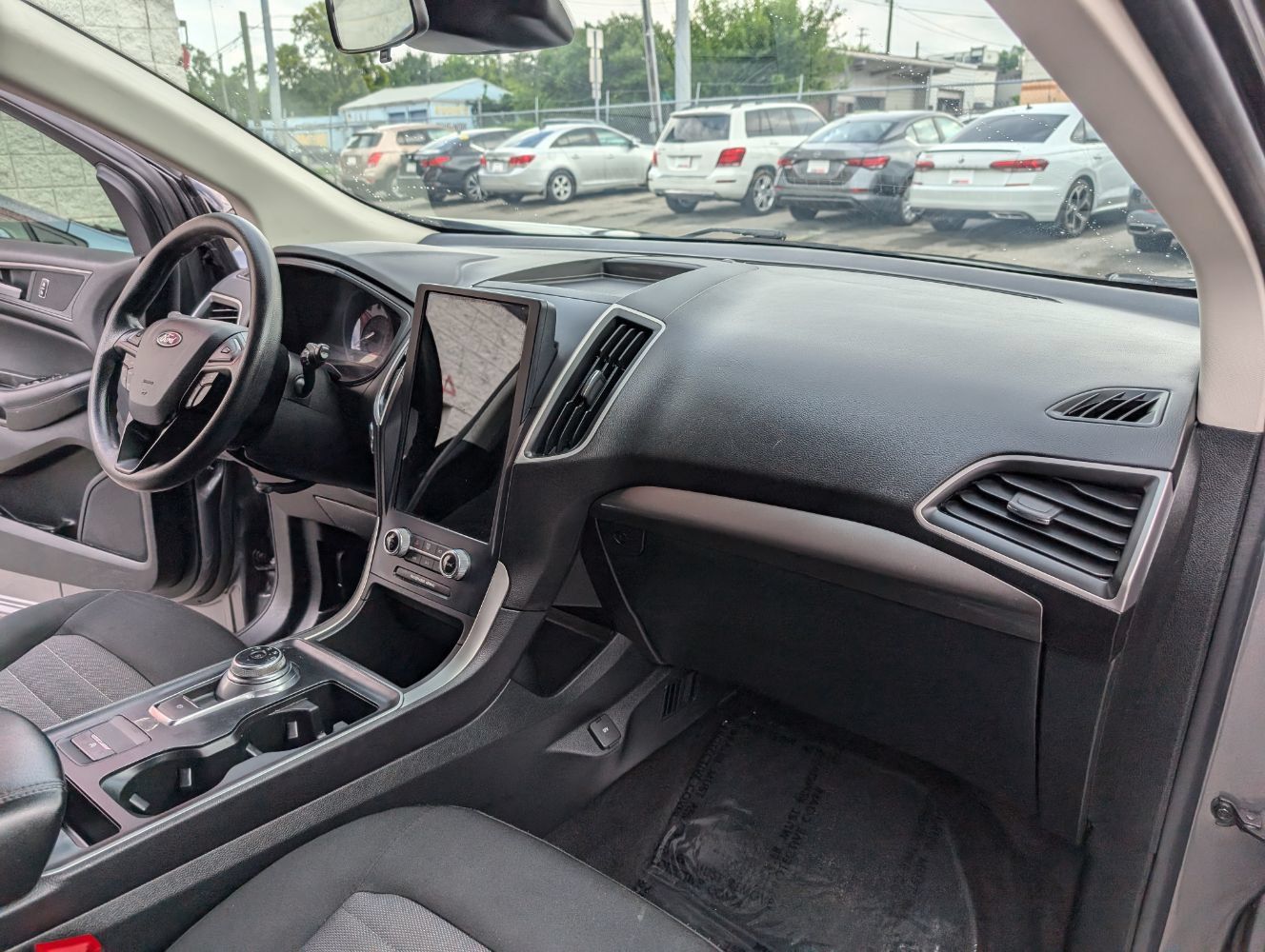 Used 2024 Ford Edge SE w/ Black Appearance Package AWD/4WD image 13