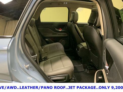 Used 2025 Lincoln Corsair Reserve w/ Equipment Group 202A image 15