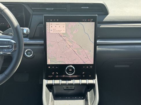 Used 2026 GMC Terrain Elevation image 29