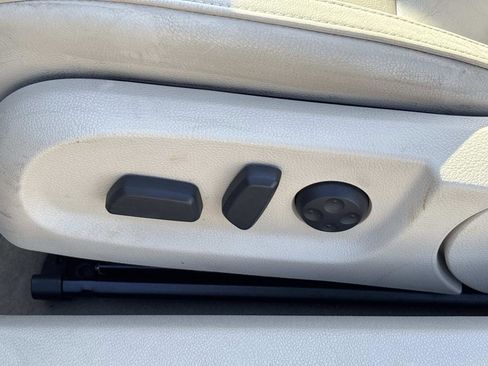 Used 2009 Volkswagen Eos Lux image 14