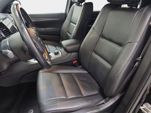 Used 2021 Jeep Grand Cherokee Limited AWD/4WD image 13